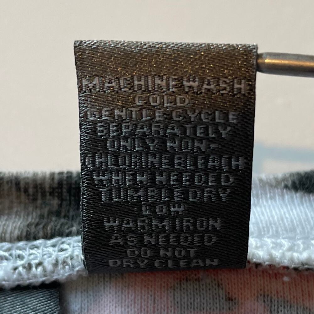 Chico’s Additions 100% Cotton Top Sz Large V-Neck Abstract Colorful Artsy Boho - Picture 6 of 8